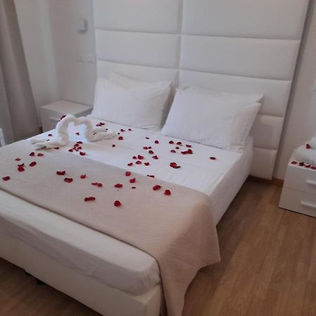 Hotel Calypso Remix Паестум Екстериор снимка
